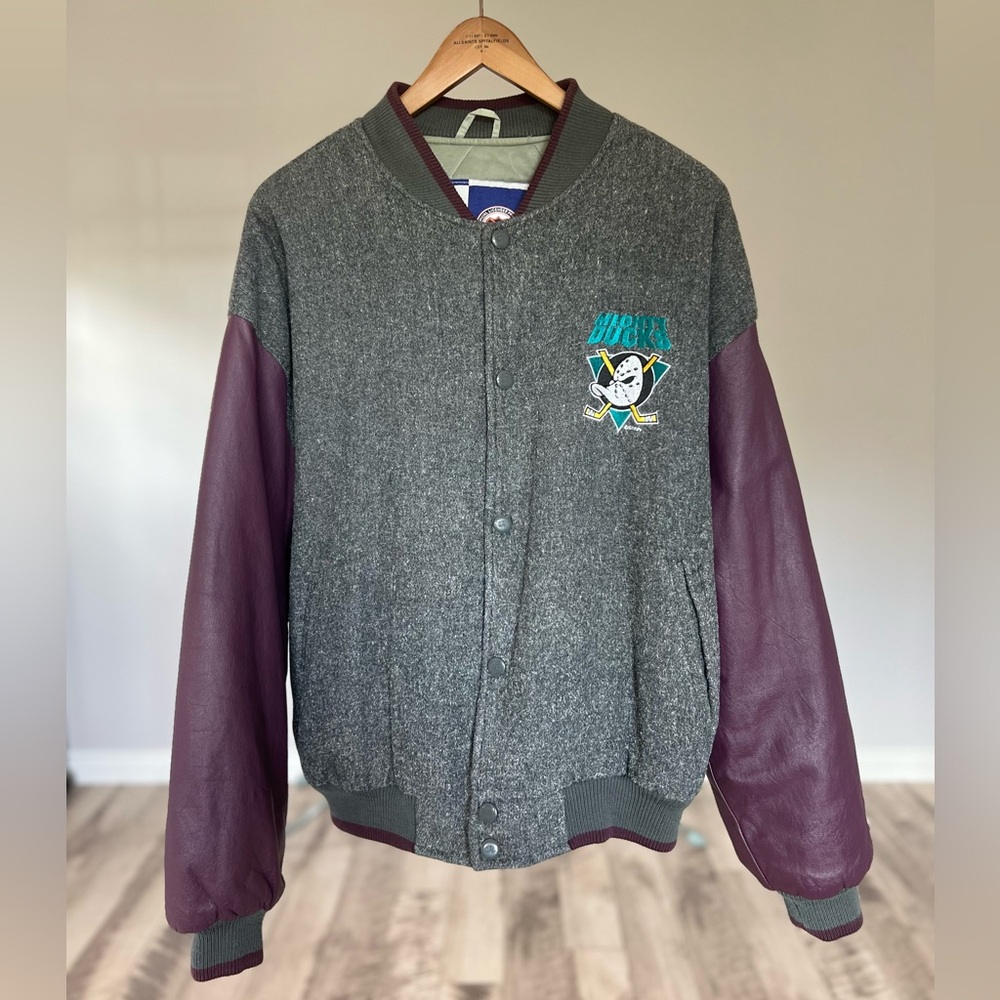 Vintage 90s Disney NHL Anaheim Mighty Ducks Leather  Bomber Jacket Mens XL